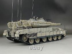 Modèle de char de combat principal Merkava Mk. IV de l'IDF d'Israël assemblé à l'échelle 1/35.